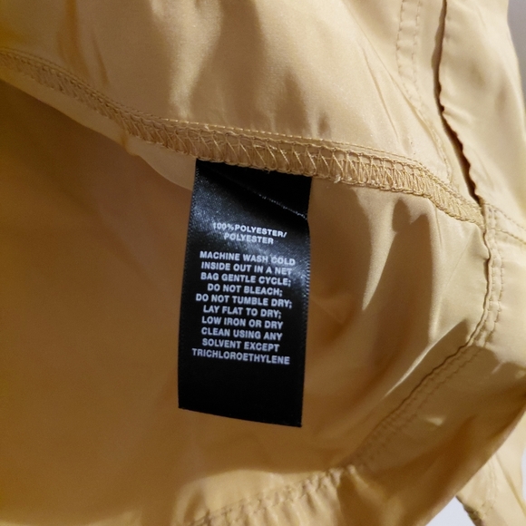 Lafayette 148 New YORK Butter Gold Yellow Crop Rain Jacket Lg - Picture 3 of 8